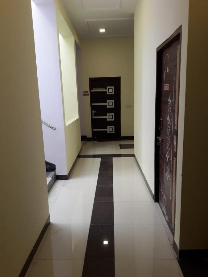 Yog Bhawan Aparthotel เกรทเตอร์นอยดา ภายนอก รูปภาพ
